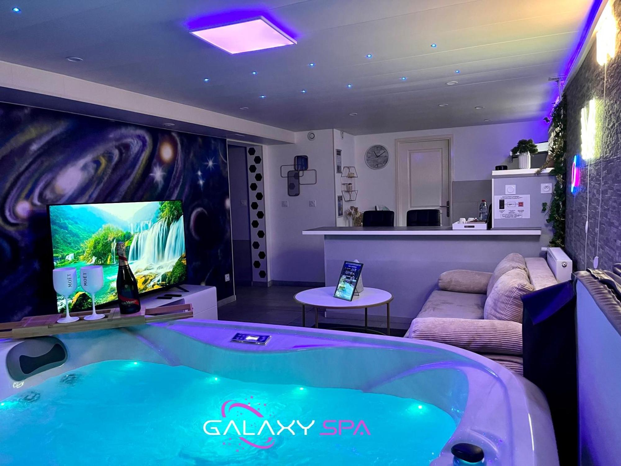 Galaxy Spa - Suite Mercure Jacuzzi Privatif Champigneulles Экстерьер фото